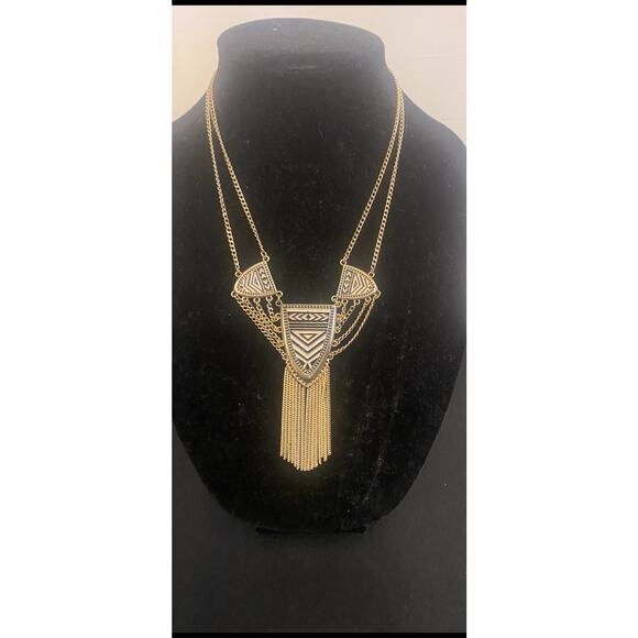 Jessica Simpson Necklace - Picture 3 of 4